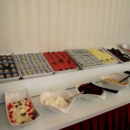 Akman Apartahotel 2*