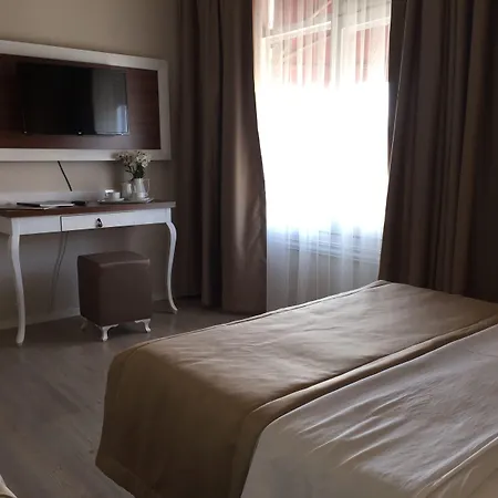 Akman 2* Kuşadası