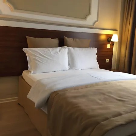 Akman Apart Otel Kuşadası