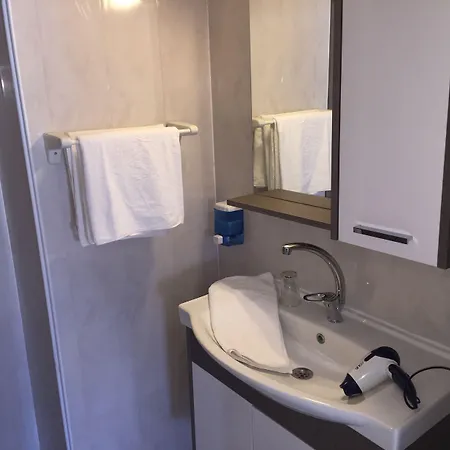 Akman クシャダス