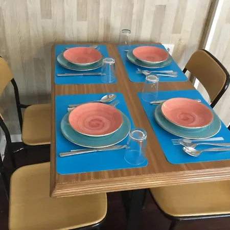 アパートホテル Akman クシャダス